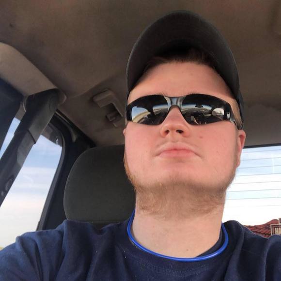 Meet your Posher, Andrew - Picture 1 of 1